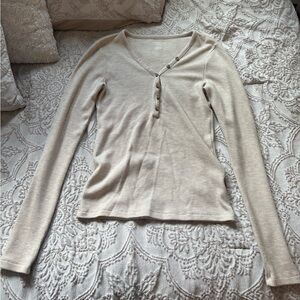 American Eagle Outfitters Beige V-Neck Sweater